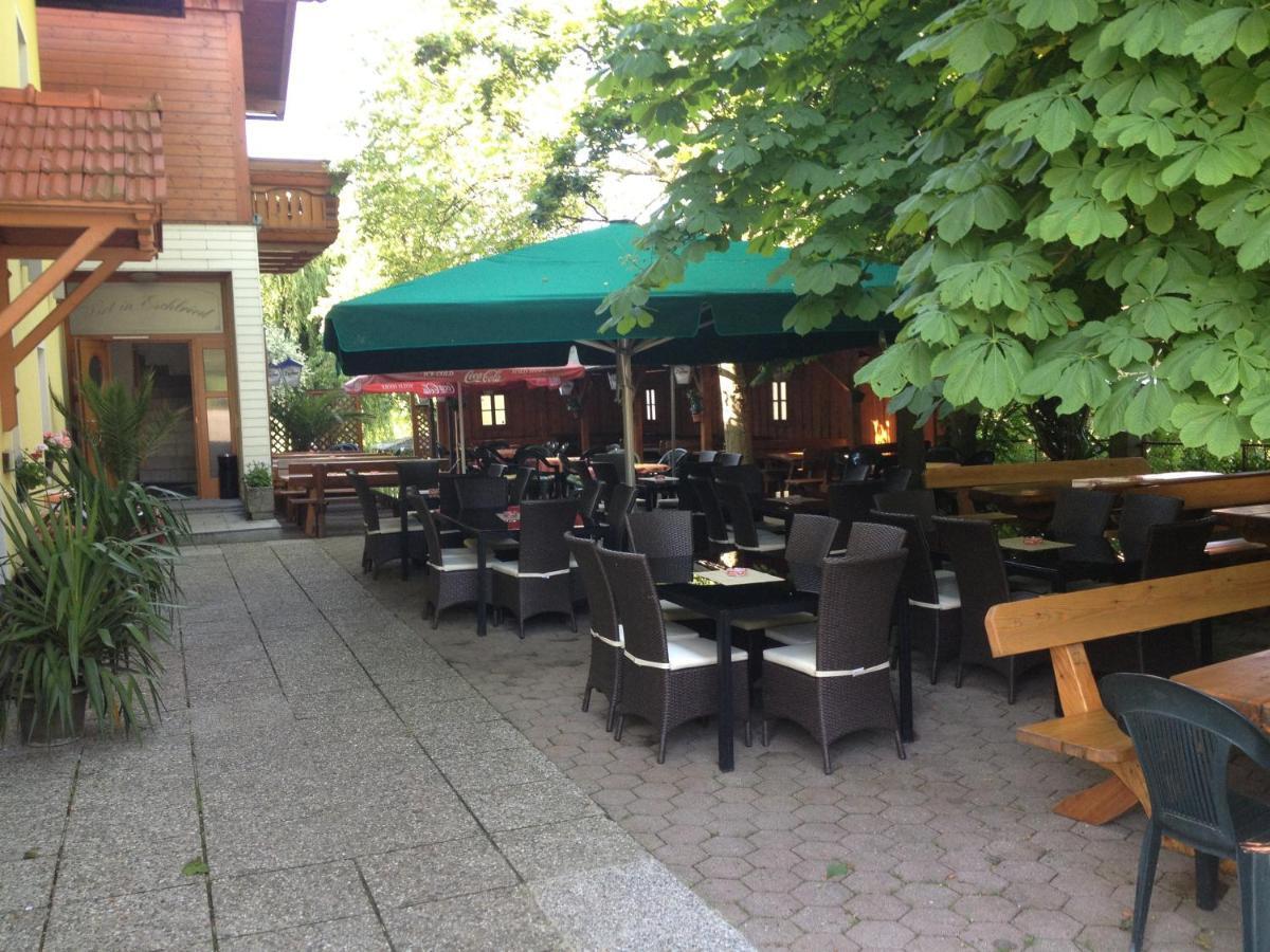 Hotel Gasthof-Strasser Tumeltsham Exterior foto